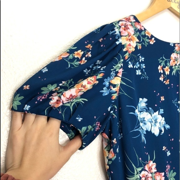 Loft Blue Floral Dress W Puffy Sleeves - Picture 3 of 9